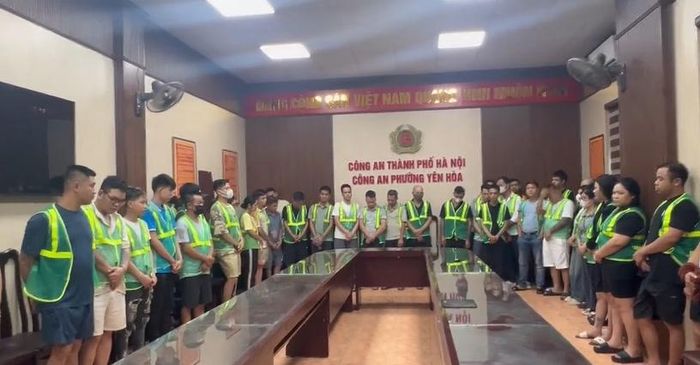 Các đối tượng liên quan được đưa về trụ sở công an làm rõ