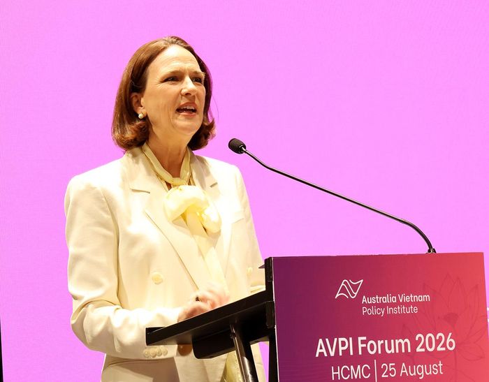 Tổng Lãnh sự Australia tại TPHCM Kate Wallace phát biểu