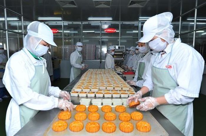 Cục An toàn thực phẩm yêu cầu đẩy mạnh thông tin, tuyên truyền và hướng dẫn việc thực hiện các quy định về an toàn thực phẩm đối với các cơ sở sản xuất, kinh doanh.