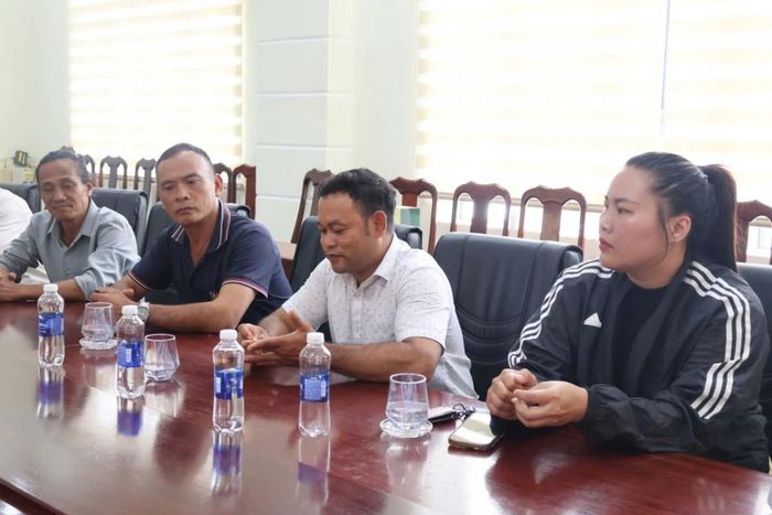  Các hộ gia đình tích cực đồng hành, góp phần cùng địa phương thực hiện các nhiệm vụ phát triển kinh tế - xã hội. (Ảnh Trần Thanh) 