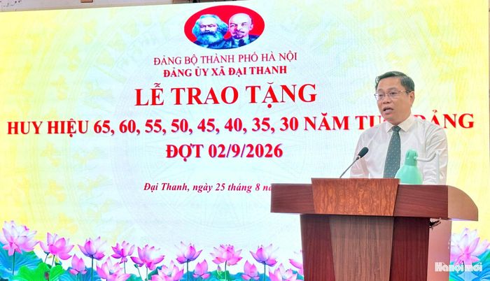 Bí thư Đảng ủy, Chủ tịch HĐND xã Đại Thanh Đặng Đức Quỳnh phát biểu tại buổi lễ. Ảnh: Mai Duyên