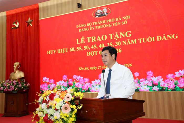 Bí thư Đảng ủy phường Yên Sở Nguyễn Minh Tâm phát biểu tại buổi lễ. Ảnh: Thái Phương