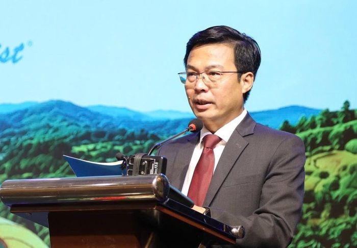 Phó Chủ tịch UBND tỉnh Lâm Đồng Đinh Văn Tuấn phát biểu tại Diễn đàn tham vấn các giải pháp phát triển du lịch tỉnh Lâm Đồng giai đoạn 2026 - 2030, tầm nhìn đến năm 2040. Ảnh: PV