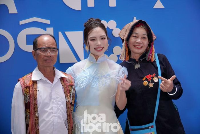 Bà Sầm Thị Xanh, cố vấn chuyên môn dân ca Thái và nghệ thuật xòe Thái.
