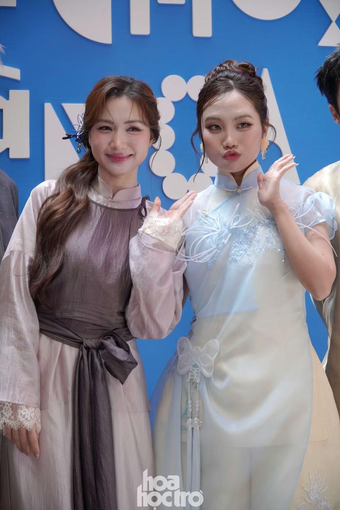 Hòa Minzy - Phương Mỹ Chi.