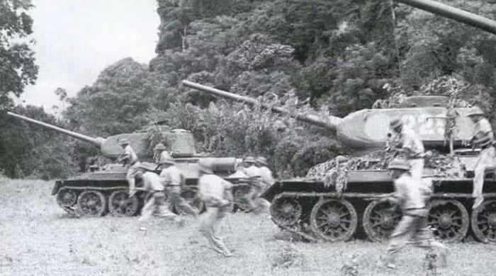 Điều này giải thích một nghịch lý của năm 1941: T-34 có thể mạnh hơn nhiều xe tăng Đức khi xét riêng từng cuộc đối đầu, nhưng lực lượng T-34 chưa chắc mạnh hơn đối phương khi xét cả hệ thống.