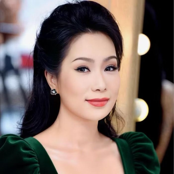 NSND Trịnh Kim Chi sẽ hoá thân Hoàng hậu Thi Thi sang trọng và sâu sắc