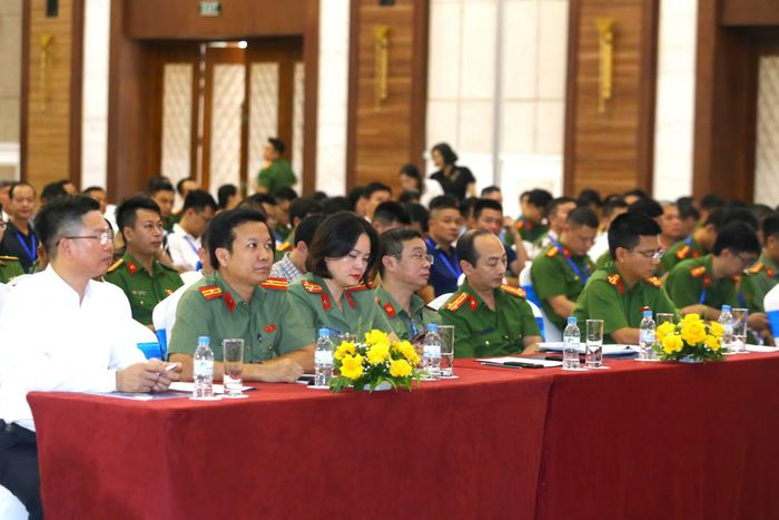 Các đại biểu tham dự Hội nghị