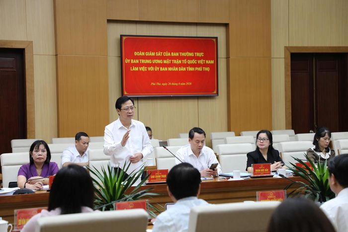 Phó Chủ tịch Ủy ban Trung ương MTTQ Việt Nam Cao Xuân Thạo phát biểu tại buổi làm việc.