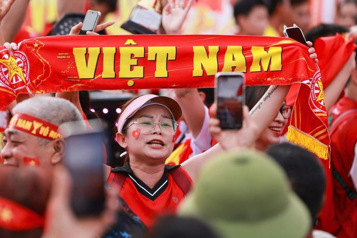 Người hâm mộ đã chuẩn bị rất kỹ để chờ đón buổi tối hôm nay.