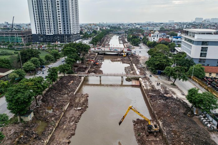  Dự án cải tạo hạ lưu sông Kim Ngưu, nối sông Tô Lịch với trạm bơm Yên Sở, đang được triển khai nhằm tăng khả năng trữ, dẫn và tiêu thoát nước cho khu vực phía Nam Hà Nội. 