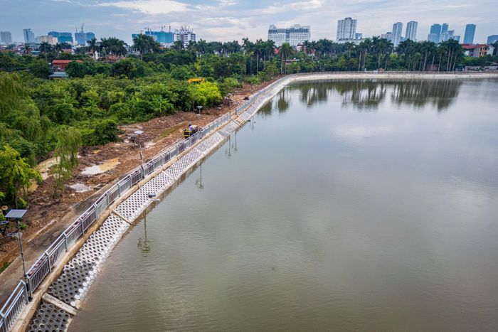  Hồ điều hòa có tổng dung tích khoảng 500.000 m3, trong đó dung tích dành cho điều tiết nước đạt khoảng 400.000 m3. 