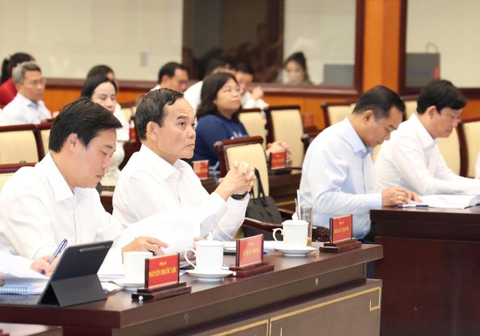  Bí thư Thành ủy TP.HCM Trần Lưu Quang khẳng định, cán bộ né tránh, đùn đẩy, sợ trách nhiệm và giữ an toàn cho bản thân hoặc không quyết gì cả, sẽ phải rời đi. Ảnh: Phan Anh.