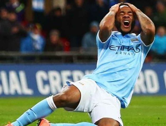  Sterling từng là trụ cột của Man City và giành bốn chức vô địch Premier League trước khi sự nghiệp lao dốc. 