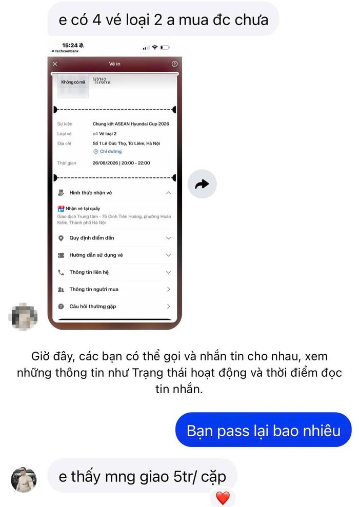 Nhiều người chào mời anh Duy các hạng vé với mức gấp vài lần giá gốc. Ảnh: NVCC.