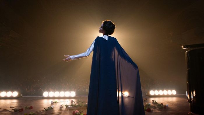  Angelina Jolie hóa thân thành nữ danh ca opera Maria Callas trong Maria. Ảnh: Hollywoodreporter. 
