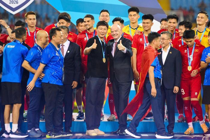  Trước mắt tuyển Việt Nam sẽ là giải đấu có cấp độ khó hơn mang tên FIFA ASEAN Cup, nơi Thái Lan, Indonesia sẽ có lực lượng mạnh nhất, gồm dàn cầu thủ trở về từ các CLB nổi tiếng châu Âu. Giải đấu do FIFA tổ chức diễn ra từ 21/9 đến 6/10. 
