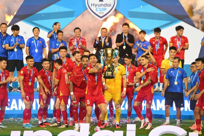  Đoàn Văn Hậu trở lại mạnh mẽ sau chấn thương và ngay lập tức đóng góp vào chức vô địch khu vực thứ tư của bóng đá nước nhà. 