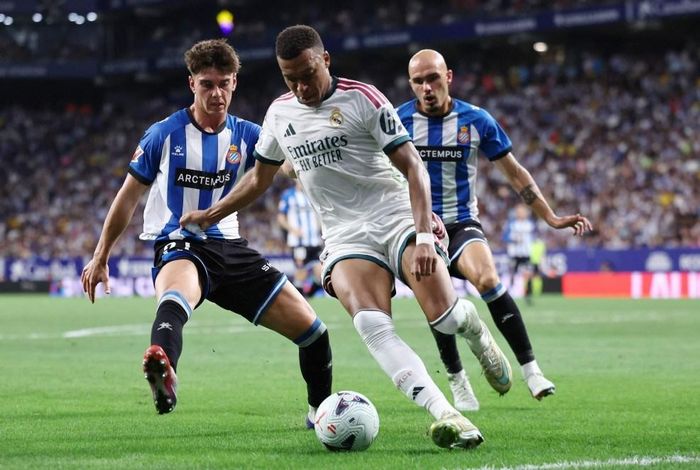 Real vừa trải qua chiến thắng khá nhọc nhằn trước Espanyol