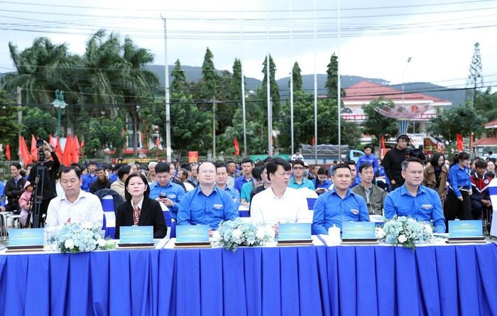 Đại biểu tham dự chương trình