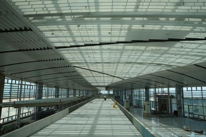 Mái lấy sáng tại phần cánh nhà ga hành khách sân bay Long Thành. Ảnh: Công Phong - TTXVN