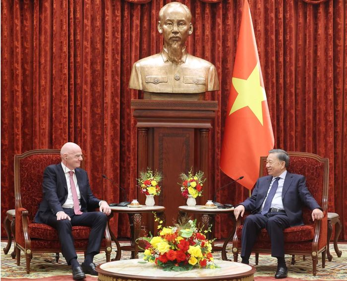 Tổng Bí thư, Chủ tịch nước Tô Lâm tiếp Chủ tịch FIFA Gianni Infantino. Ảnh: Thống Nhất – TTXVN