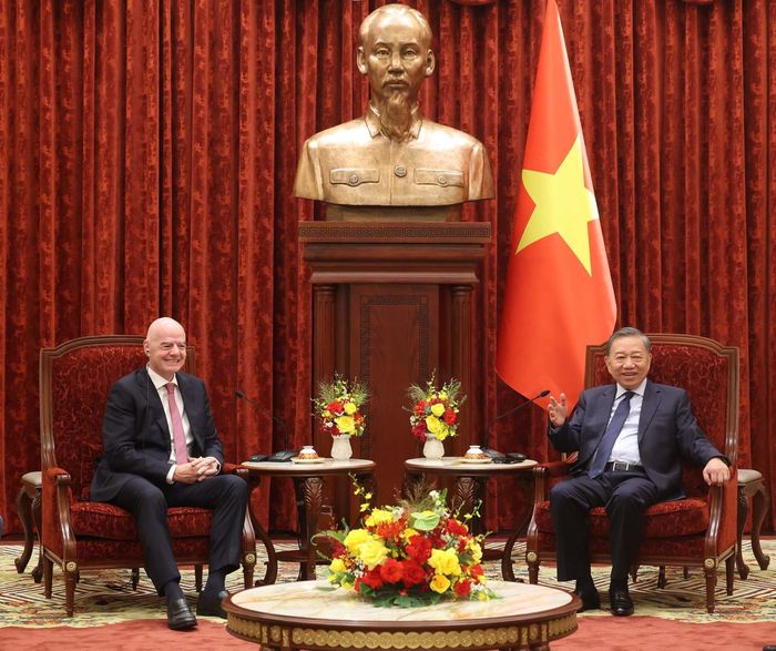 Tổng Bí thư, Chủ tịch nước Tô Lâm tiếp Chủ tịch FIFA Gianni Infantino. Ảnh: Thống Nhất – TTXVN