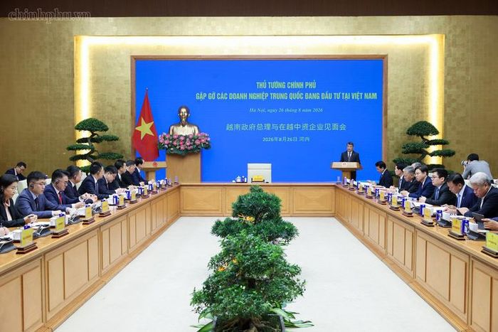 Thủ tướng Lê Minh Hưng chủ trì cuộc gặp gỡ các doanh nghiệp Trung Quốc đang đầu tư tại Việt Nam - Ảnh: chinhphu.vn/Nhật Bắc