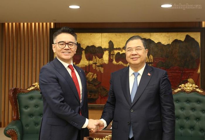 Phó Thủ tướng Thường trực Chính phủ Phạm Gia Túc tiếp Tổng Giám đốc điều hành Tập đoàn TCL Vương Thành - Ảnh: chinhphu.vn/Nguyễn Hoàng