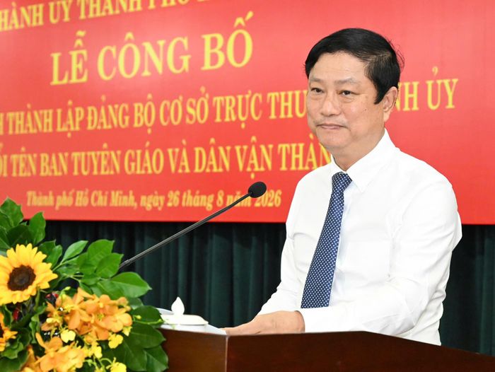 Đồng chí Võ Văn Minh phát biểu tiếp thu.