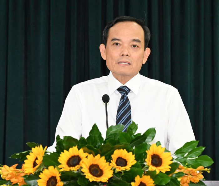 Bí thư Thành ủy TPHCM Trần Lưu Quang phát biểu giao nhiệm vụ.