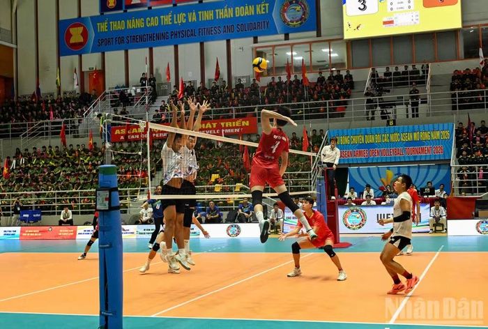 Trận chung kết giữa Đội tuyển Bóng chuyền Quân đội nhân dân Việt Nam và Câu lạc bộ Công an Thành phố Hồ Chí Minh.