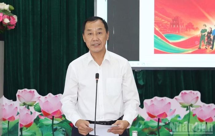 Phó Giám đốc Sở Văn hóa, Thể thao và Du lịch tỉnh Quảng Ngãi Nguyễn Liên Phương phát biểu tại cuộc họp. (Ảnh: HIỂN CỪ)