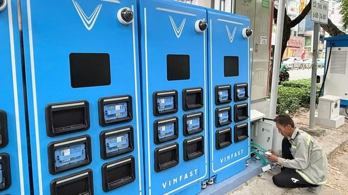 Sở Xây dựng Thành phố đã phê duyệt hàng nghìn vị trí lắp đặt tủ đổi pin trên địa bàn thành phố. (Ảnh: QUÝ HIỀN)