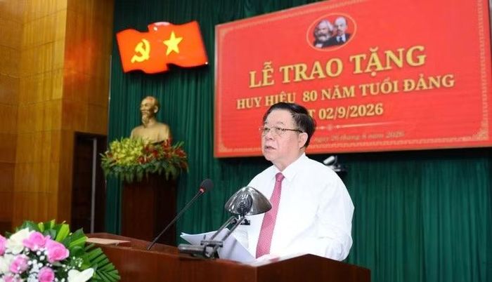 Đại tướng Nguyễn Trọng Nghĩa phát biểu tại lễ trao Huy hiệu Đảng. (Ảnh: ĐỨC QUANG)