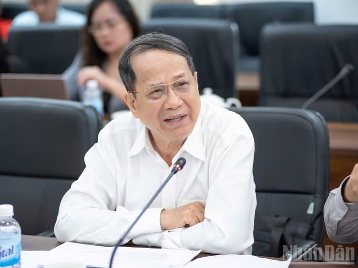 PGS,TS Ngô Trí Long, chuyên gia kinh tế, thành viên Hiệp hội tư vấn tài chính Việt Nam.