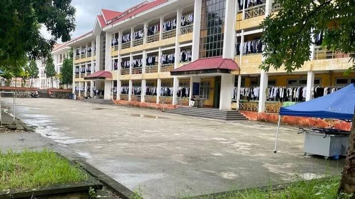 Ký túc xá Trường cao đẳng Thái Nguyên được tu sửa làm chỗ ở cho học sinh Trường phổ thông vùng cao Việt Bắc. (Ảnh: THẾ BÌNH)