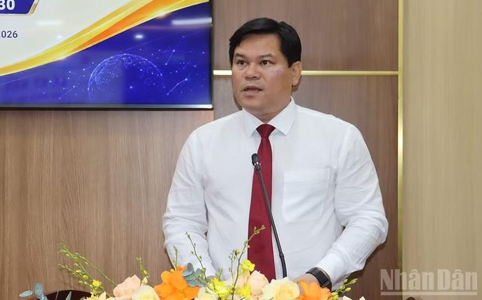 Phó Chủ tịch Ủy ban nhân dân tỉnh Quảng Ngãi Trần Phước Hiền phát biểu tại lễ ký kết hợp tác. (Ảnh: HIỂN CỪ)
