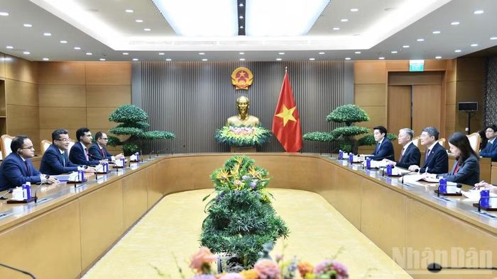 Quang cảnh buổi tiếp. (Ảnh: THANH GIANG)