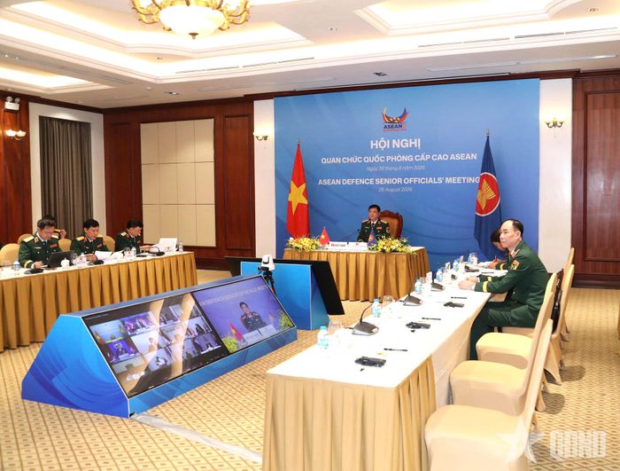 Đoàn Bộ Quốc phòng Việt Nam tham dự hội nghị. 