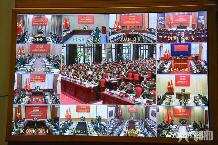  Hội nghị tổ chức theo hình thức trực tiếp tại Hội trường Bộ Quốc phòng và trực tuyến với các điểm cầu trong toàn quân.  