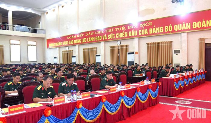 Các đại biểu dự hội nghị.