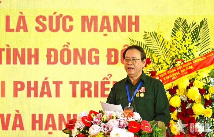 Đồng chí Vũ Trọng Kim, Chủ tịch Hội Cựu TNXP Việt Nam phát biểu khai mạc đại hội. 
