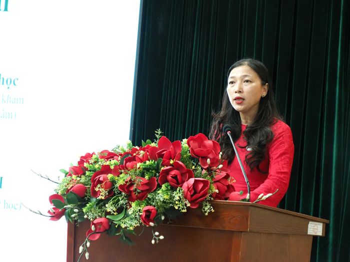  Cô Lê Thị Thu Hằng, Phó Hiệu trưởng Trường Tiểu học - THCS Tân Định, chia sẻ định hướng triển khai nhiệm vụ năm học 2026-2027 