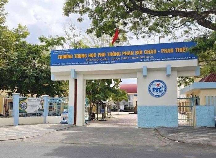 Trường THPT Phan Bội Châu - Phan Thiết (tỉnh Lâm Đồng)
