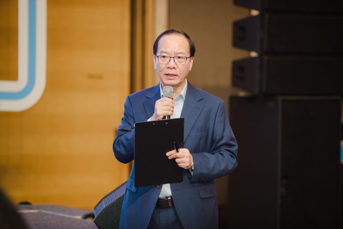  GS-TS-BS Trần Minh Điển, Giám đốc Bệnh viện Nhi Trung ương, Chủ tịch Hội Nhi khoa Việt Nam chia sẻ tại hội thảo 