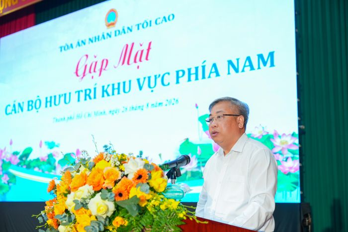 Phó Chánh án TAND Tối cao kiêm Chánh án TAND TPHCM Phạm Quốc Hưng chủ trì buổi gặp mặt