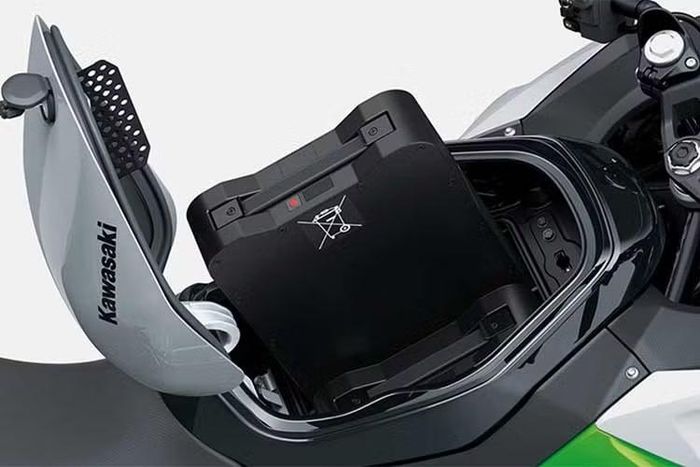 So với những "người anh em" của mình như Ninja 300 2026 tích hợp phanh ABS có giá 4.999 USD (130,53 triệu đồng) nhưng sản sinh công suất tới 39 mã lực. Mẫu Ninja 500 ABS sở hữu sức mạnh 51 mã lực có giá 5.799 USD (151,42 triệu đồng), trong khi Ninja 650 cung cấp tới 67 mã lực cũng chỉ dừng lại ở mức giá 7.599 USD (198,43 triệu đồng).