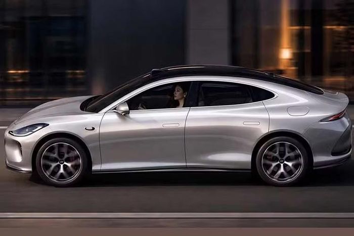 Xe sedan IM L6 thuần điện có hai phiên bản dẫn động cầu sau, sản sinh công suất tối đa lần lượt 315 mã lực (245 kW) và 402 mã lực (300 kW).