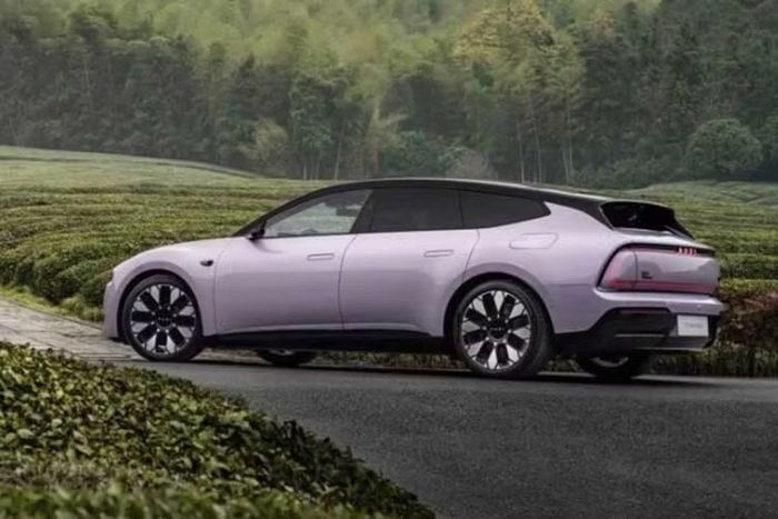 Việc mua các mẫu xe sang điện dành riêng cho Trung Quốc thông qua kênh nhập khẩu song song vẫn tiềm ẩn những vấn đề về pháp lý cũng như dịch vụ hậu mãi.